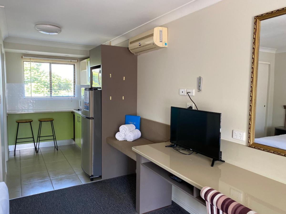 Hervey Bay Motel Exterior photo